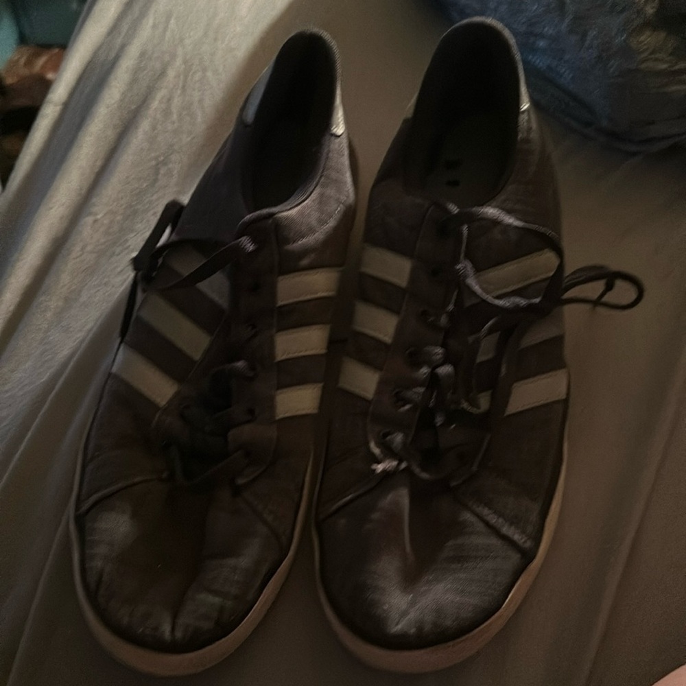 Men’s shoes